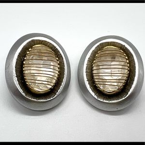 Jewellians vintage/clip on 1980’s runway ready headlight earrings